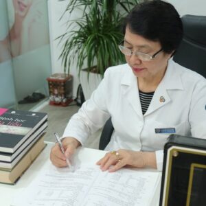 Bác sĩ Nguyễn Thị Nhuần - Thành viên CLB Bác sĩ Việt Nam