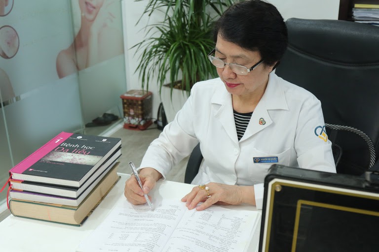 Bác sĩ Nguyễn Thị Nhuần - Thành viên CLB Bác sĩ Việt Nam
