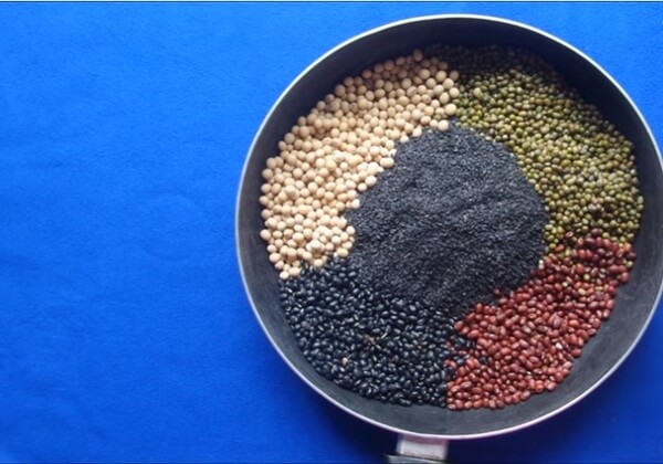 Các nguyên liệu để làm bột ngũ cốc tăng kích thước vòng 1.